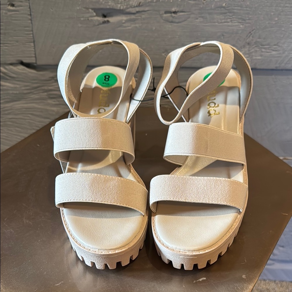 Mudd Cream Platform Sandals with Chunky Sole